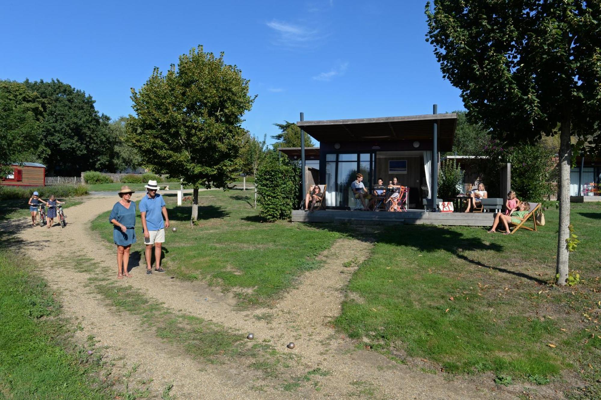 Les Roulottes & Cottages Du Moulin Chenillé-Changé Bagian luar foto