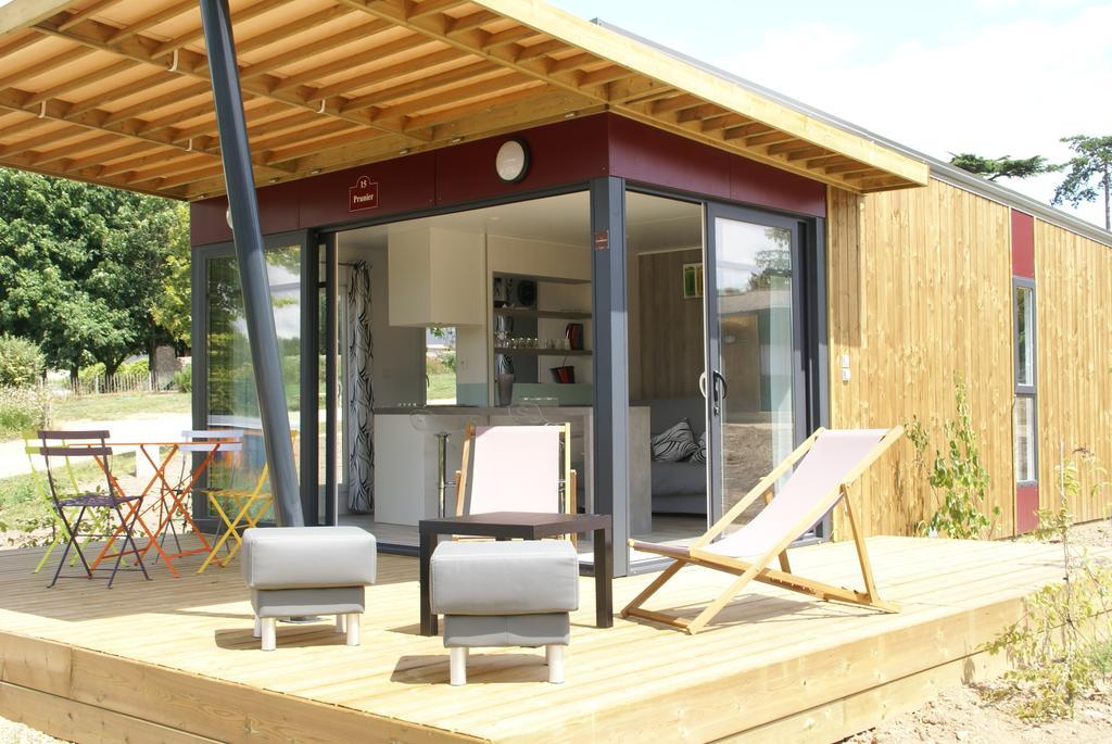 Les Roulottes & Cottages Du Moulin Chenillé-Changé Ruang foto